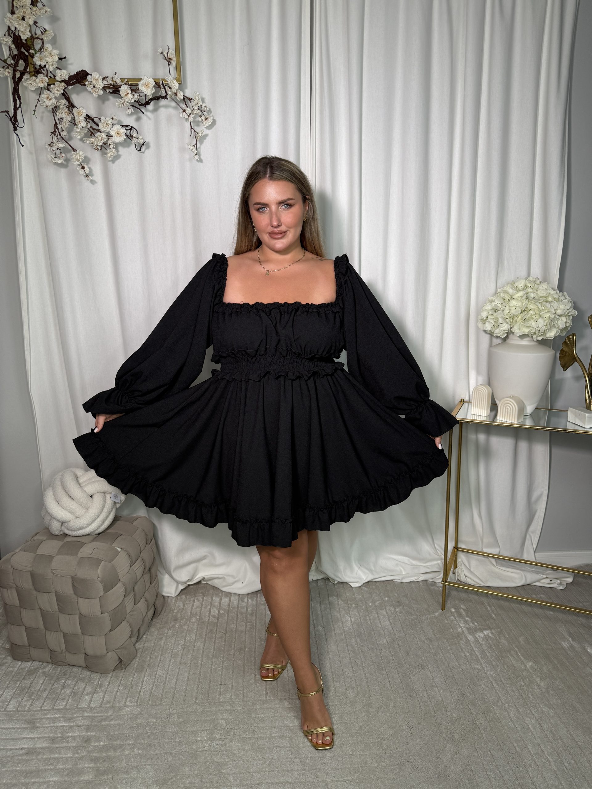 Sukienka Sepal Black - obrazek 3