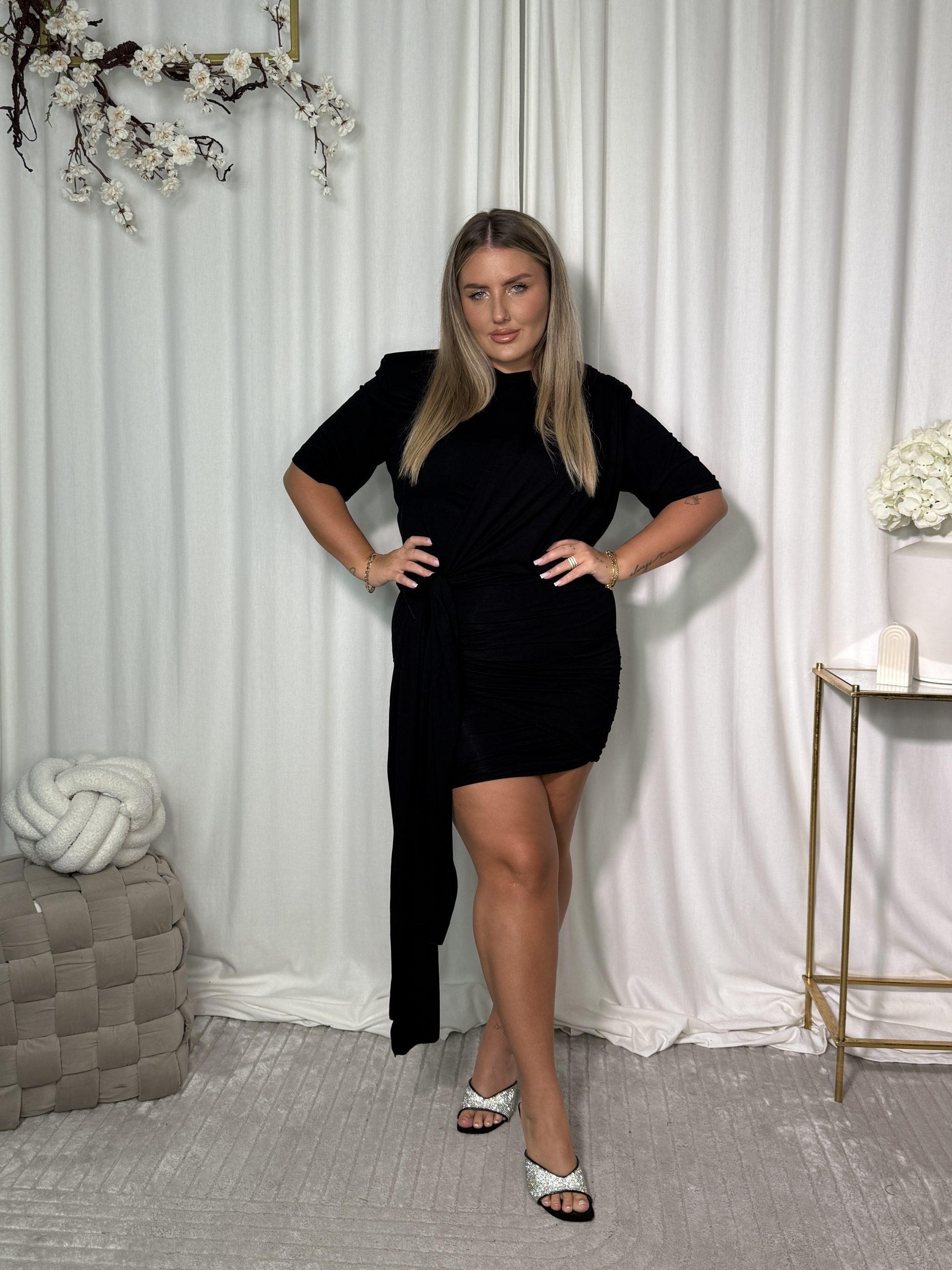 Sukienka Nefri Black - obrazek 3