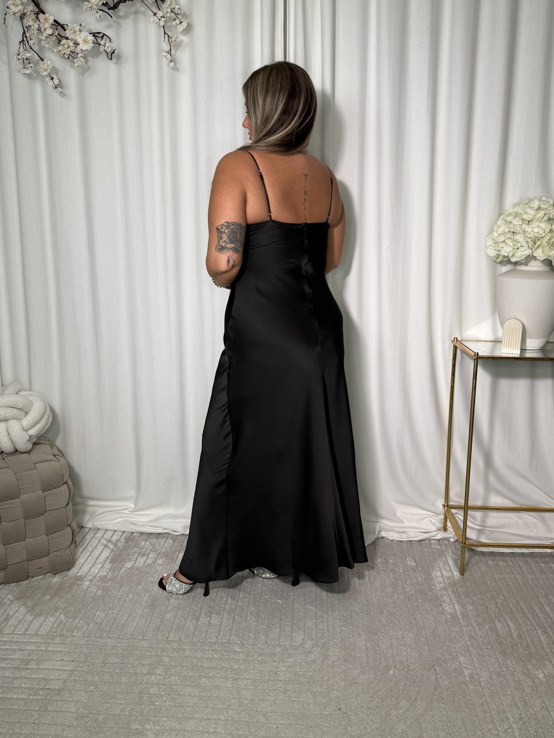 Sukienka Madam Black - obrazek 3