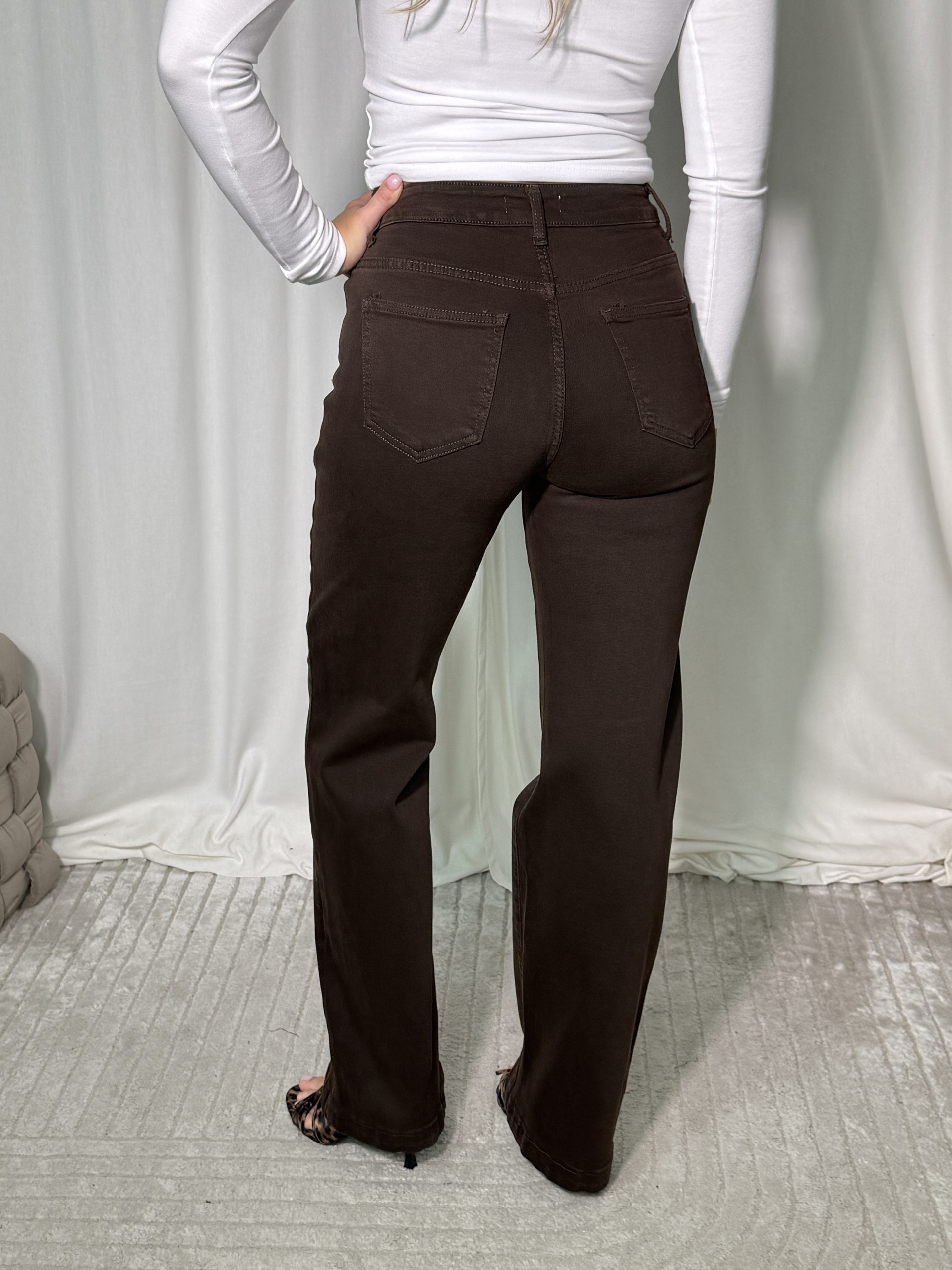 Jeansy Camille Brown - obrazek 3