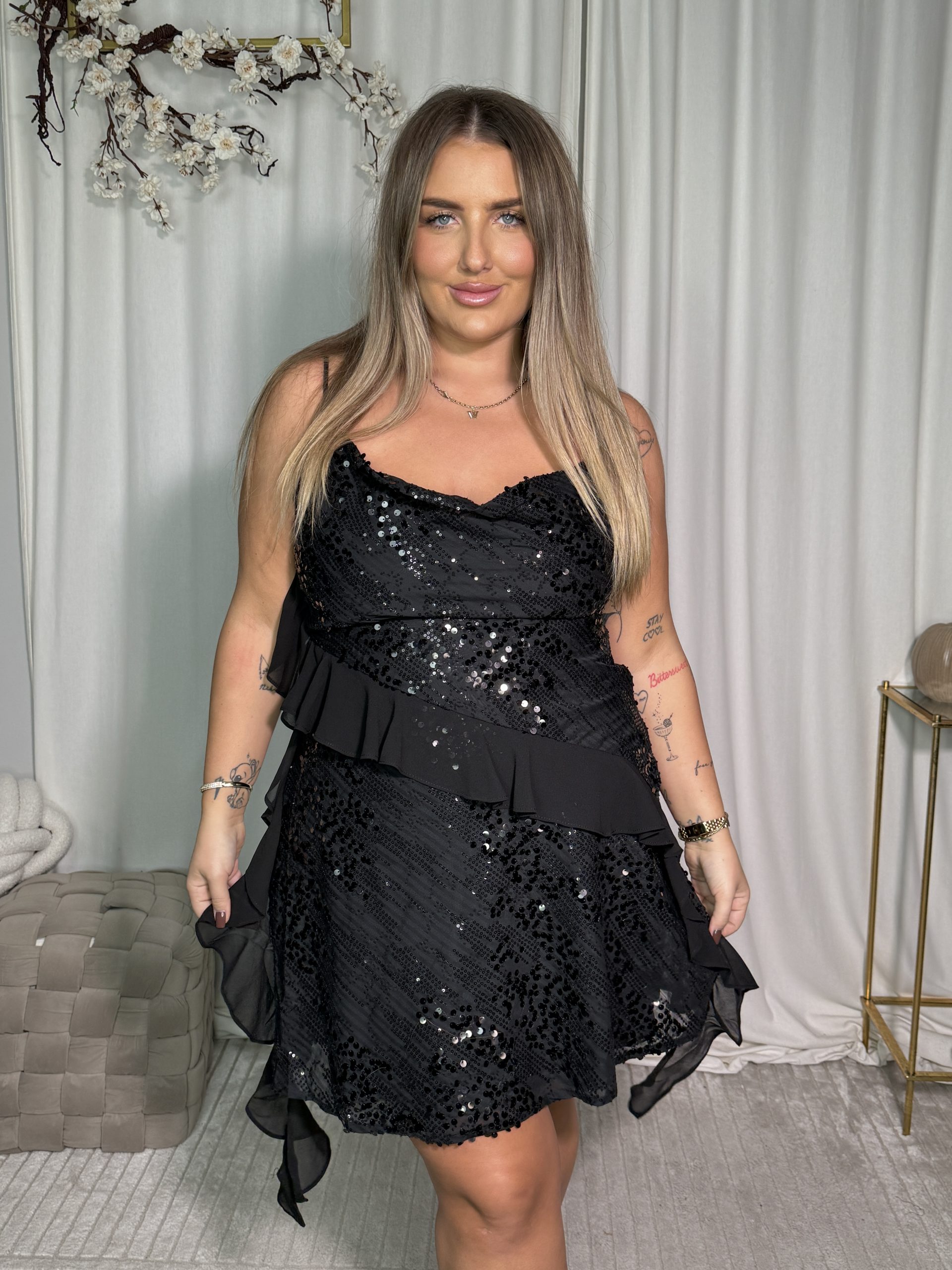 Sukienka Hussy Black