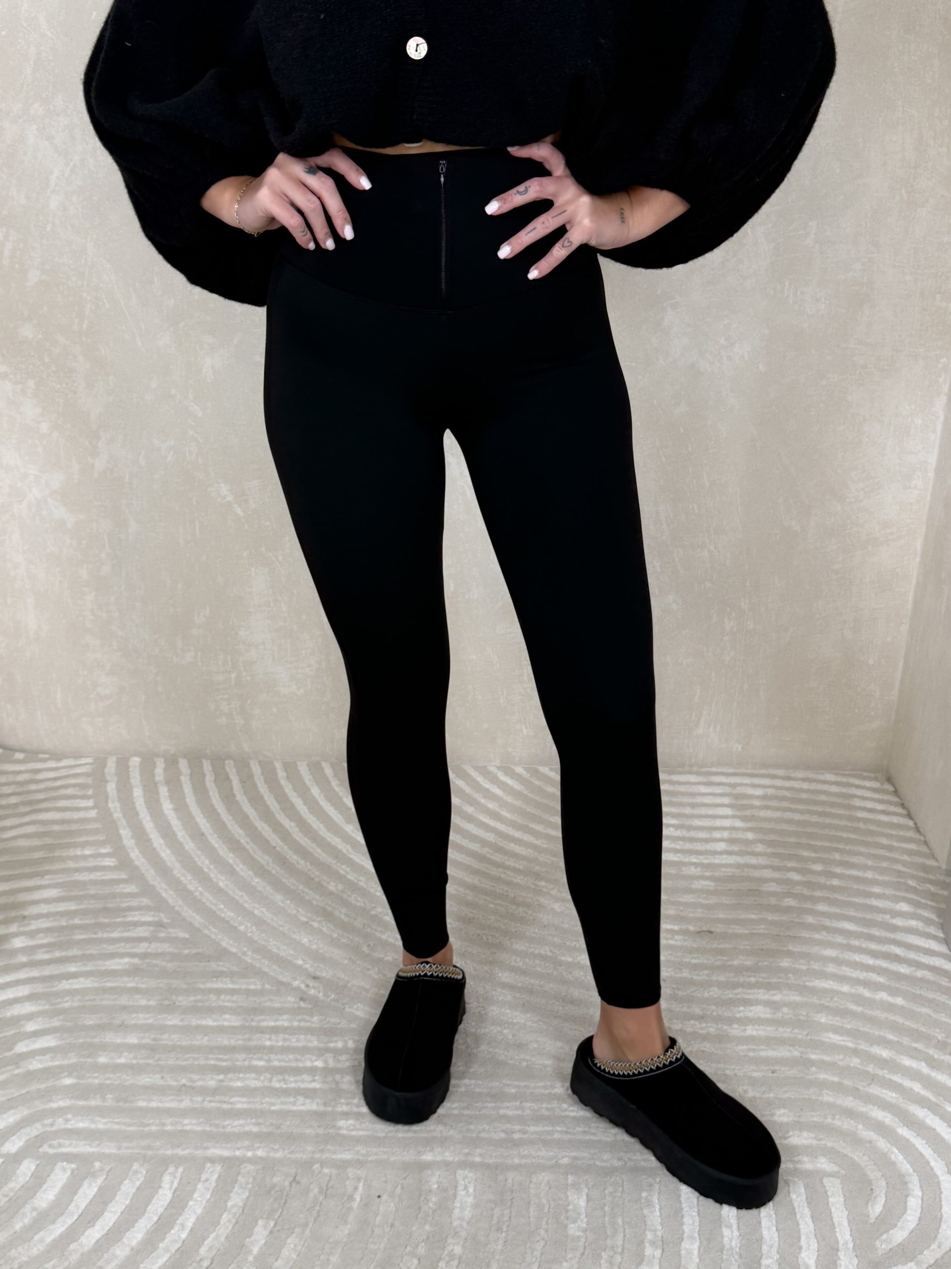 Leginsy Klaris Black